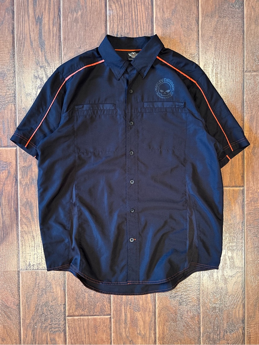 Vintage Y2K Harley-Davidson Button-Up Shirt